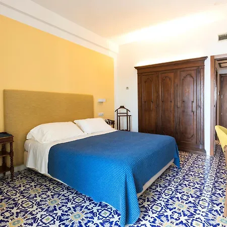 Grand Hermitage Hotell 4*