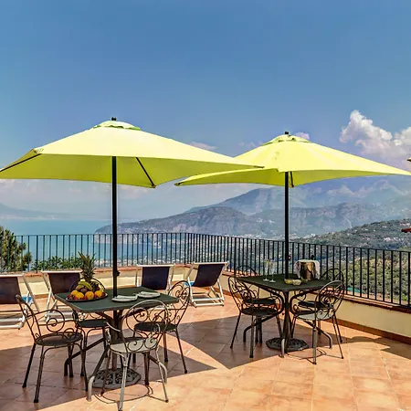 Hotell Grand Hermitage SantʼAgata sui Due Golfi
