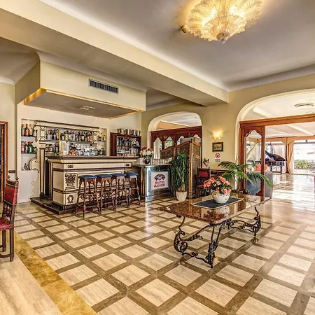 Grand Hermitage 4* SantʼAgata sui Due Golfi