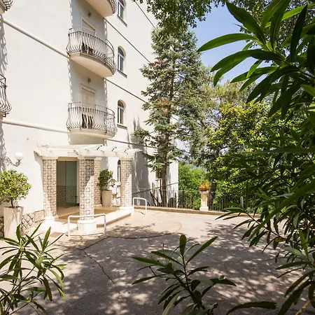 Grand Hermitage Ξενοδοχείο